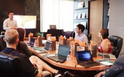 HOW TO RUN AN EFFECTIVE STAFF MEETING